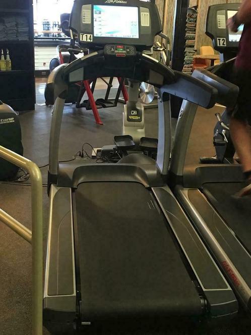 uit OPHEF loopband treadmill Life Fitness Discovery Weg=Weg, Sport en Fitness, Fitnessmaterialen, Zo goed als nieuw, Armen, Benen