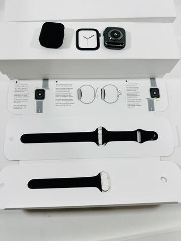 Apple Watch Series 4 40mm GPS / A1977