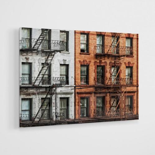 Glasschilderij – Brick Apartment – 120x80cm, Huis en Inrichting, Woonaccessoires | Schilderijen, Tekeningen en Foto's, Oorspronkelijke maker