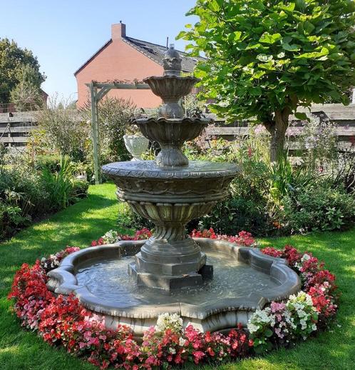AKTIE Renaissance fontein met rand AKTIE, Tuin en Terras, Waterpartijen en Fonteinen, Fontein, Nieuw, Beton