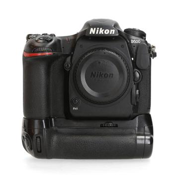 Nikon D500 + Jupio grip - 64.522 Kliks