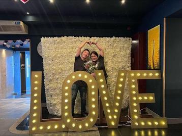 Huur, huren LOVE verlichte grote letters, bruiloft - 120 cm