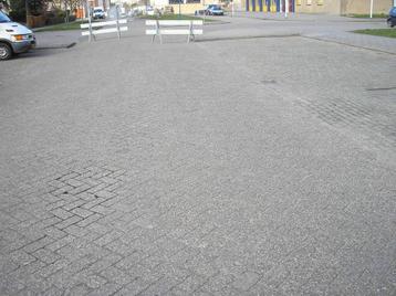 Gebruikte betonstraatstenen €3,75/m2