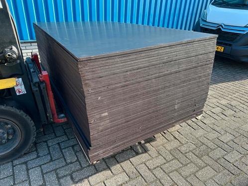 Betonplex 18mm nieuw Betonbekisting - betontriplex 125x250cm, Doe-het-zelf en Verbouw, Platen en Panelen, Nieuw, Minder dan 20 mm