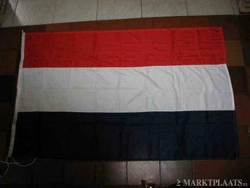Nederlandse vlag met oranje wimpel en Nederlandse wimpels