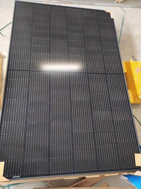 Zonnepanelen Installatie Canadian Solar 425wp  €400 p/paneel, Doe-het-zelf en Verbouw, Zonnepanelen en Toebehoren, Paneel, Nieuw