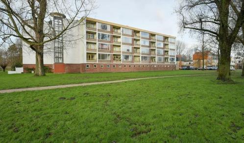 Te Huur 3 Kamer Appartement Leverkruidweg In Zaandam, Huizen en Kamers, Huizen te huur, Direct bij eigenaar, Noord-Holland, Appartement