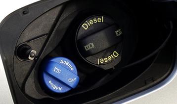 Adblue uitschrijven uitschakelen storing VW Mercedes Peugeot
