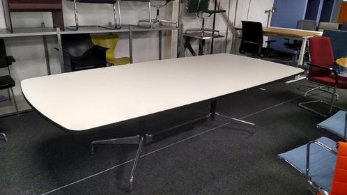 Vitra Eames Segmented vergadertafel 260*120cm, Zakelijke goederen, Kantoor en Winkelinrichting | Kantoormeubilair en Inrichting