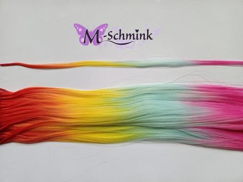 10 hair feathers regenboog + 10 ringetjes - haar veer veren, Sieraden, Tassen en Uiterlijk, Uiterlijk | Haarverzorging, Pruik of Haarverlenging