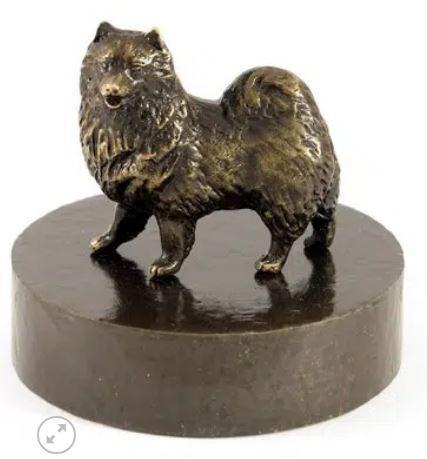 Honden urn met een prachtig beeldje van een Samojeed, Dieren en Toebehoren, Honden-accessoires, Nieuw