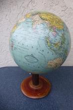 Celestial and terrestrial globes - Columbus Erdglobus von