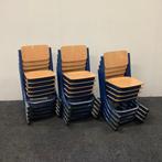 complete set 15 stuks schoolstoelen Presikhaaf (roze stip),, Ophalen of Verzenden, Gebruikt, Hout, Vijf, Zes of meer stoelen