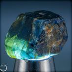 Natuurlijk zeldzaam saffier-ruwe kristal uit Kenia – een