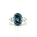Ring - 14 karaat Witgoud - 5.42ct. tw. Blauw Diamant (Fancy, Nieuw