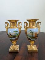 Vaas (2) - Porselein, Antiek en Kunst