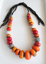 Ketting - Wol, fenolhars, metaal, zilver - Marokko - 20e