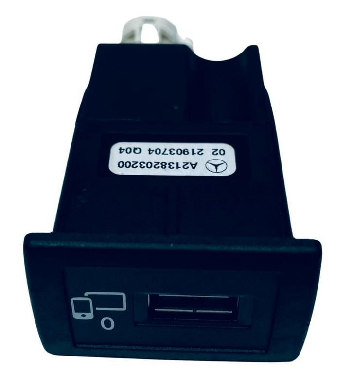 AUX USB Connection A2138203200 Mercedes, Auto-onderdelen, Motor en Toebehoren, Nieuw, Mercedes-Benz, Verzenden