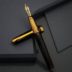 Cartier - Cartier Pasha - Vulpen, Verzamelen, Pennenverzamelingen, Nieuw