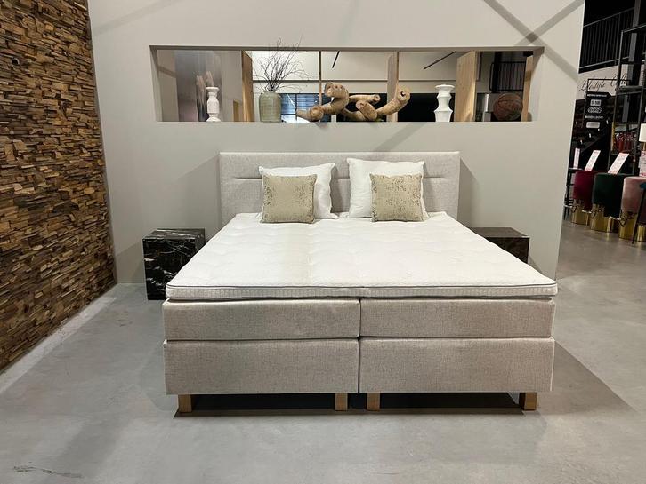 Luxe boxspring Marbella beige hoofdbord bed matras topper, Huis en Inrichting, Slaapkamer | Boxsprings, 180 cm, 200 cm, Beige