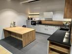 Nolte Showroom Keuken Platina Grijs Hoogglans – Chalet Eiken, Huis en Inrichting, Keuken | Complete keukens, Nieuw, Hoekkeuken