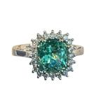 Ring - 18 karaat Witgoud - 2.30ct. tw. Smaragd - Diamant, Sieraden, Tassen en Uiterlijk, Nieuw
