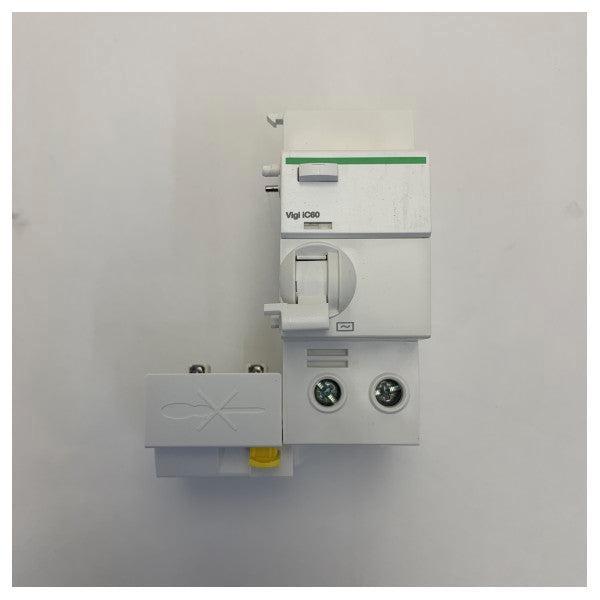 Bieden: Schneider Electric RCCB 2-Pole 40A 30mA Type AC 110, Watersport en Boten, Bootonderdelen, Elektra en Verlichting, Nieuw