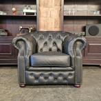 Chesterfield Charlston Fauteuil -  Matt zwart, Huis en Inrichting, Fauteuils, Ophalen, 100 tot 125 cm, Klassiek, Leer