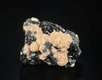 GRATIS VERZENDING - Rhodochrosiet met Boulangeriet en, Verzamelen, Mineralen en Fossielen