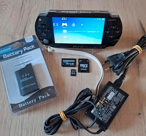 PSP 1004 Complete Set  Nette staat  + 40 games, Spelcomputers en Games, Spelcomputers | Sony PSP