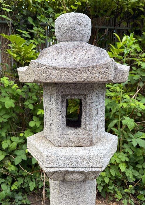 Begraafde - Graniet - Japan - Taishô-periode/vroege, Antiek en Kunst, Antiek | Overige Antiek