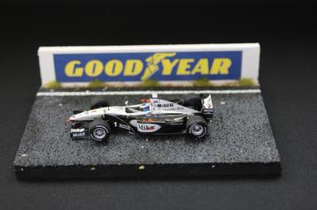 Dioramam circuit met muur 1:43 Good Year beschikbaar voor biedingen