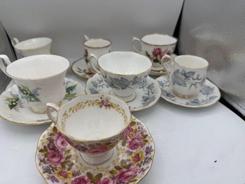 Royal Albert - Drinkservies (7) - Porselein - Kop en, Antiek en Kunst, Antiek | Meubels | Tafels