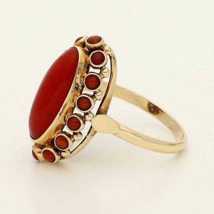 Ring - 14 karaat Geel goud - 2.24ct. tw. Bloedkoraal, Sieraden, Tassen en Uiterlijk, Ringen