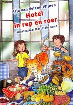 HOTEL IN REP EN ROER 9789033125546 A. VAN VELZEN-WIJNEN, Boeken, Verzenden, Gelezen, A. VAN VELZEN-WIJNEN