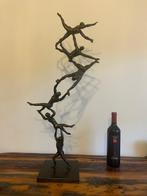 Benjamin Wouters - sculptuur, Spiraling to the top - 79 cm