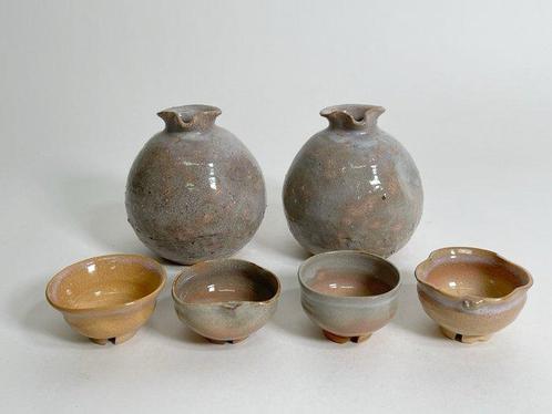 Fles - Porselein, Hagi Ware Sake Set – Tokkuri en Guinomi, Antiek en Kunst, Antiek | Overige Antiek