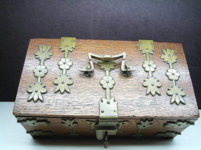 Doos - hout en messing - antiek, Antiek en Kunst, Antiek | Overige Antiek