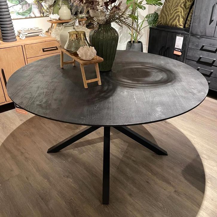 Eettafel Piastra Rond 140 cm in Zwart Mangohout - Pronto, Huis en Inrichting, Tafels | Eettafels, Nieuw, 50 tot 100 cm, Rond, Ophalen of Verzenden