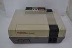 Nintendo NES - Console (Discolored), Spelcomputers en Games, Spelcomputers | Nintendo NES, Verzenden, Zo goed als nieuw