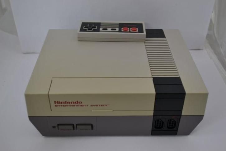Nintendo NES - Console (Discolored), Spelcomputers en Games, Spelcomputers | Nintendo NES, Zo goed als nieuw, Verzenden