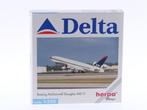 Schaal 1:500 Herpa 503327 Delta Air Lines - Boeing McDonn..., Hobby en Vrije tijd, Modelbouw | Vliegtuigen en Helikopters, Ophalen of Verzenden