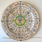 Alfonso Patanzzi after - Bord - Majolica - Grotescos 50 cm