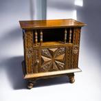 Nachtkastje - Hout - Sculpté – Frankrijk