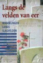 Langs de velden van eer 9789076077048 L. de Vos, Verzenden, Gelezen, L. de Vos