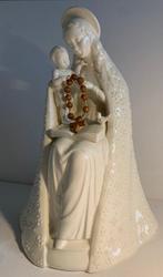 Goebel - Beeldje, M.I Hummel - Bloemen Madonna - Maria met