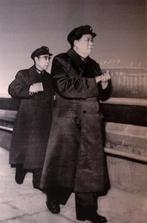 Lin Biao en Mao Zedong op voorgrond (lijst optie), Verzamelen, Militaria | Tweede Wereldoorlog, Verzenden