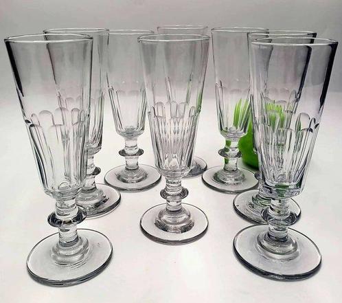 Champagneglas (8) - Conique door Baccarat - Kristal, Half, Antiek en Kunst, Antiek | Meubels | Tafels