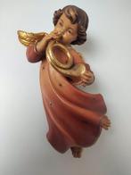 Snijwerk, Holzfigur - farbiger Engel mit Horn - Wandfigur -