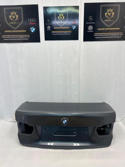 BMW 3 serie F30 achterklep bj.2017 kleur B39 kleur grijs, Auto-onderdelen, Carrosserie en Plaatwerk, Gebruikt, BMW, Achter, Bumper